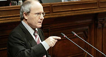 José Montilla, avui al Parlament. Foto: EFE