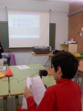 Classe de ràdio de l'escola Joan Abelló