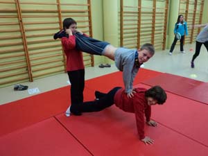 Acrosport i tambourelli