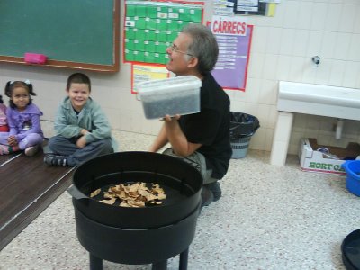 Preparats per posar els cucs