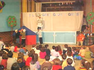 representant el núvol gris, gras i gros