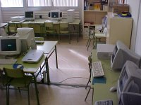 L'aula no és gaire gran però hi cabem tots