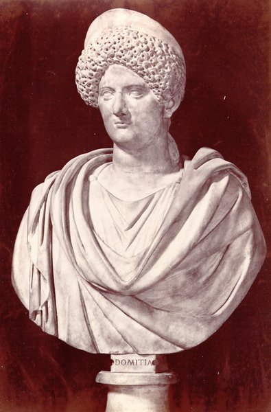 25__domitia1.jpg