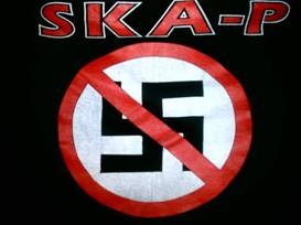http://media.argentina.indymedia.org/uploads/2004/05/remera_skap.jpg