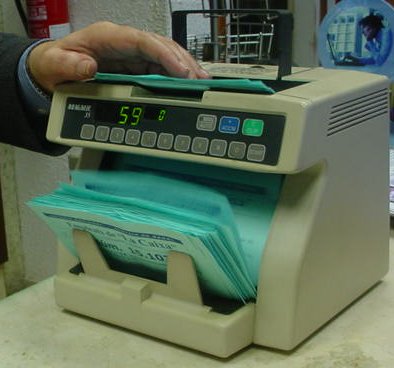BANQUER:  AMPLIACIÓ