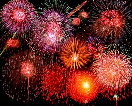 http://www.xtec.cat/centres/e3003495/webrambla/graf/fireworks2.jpg