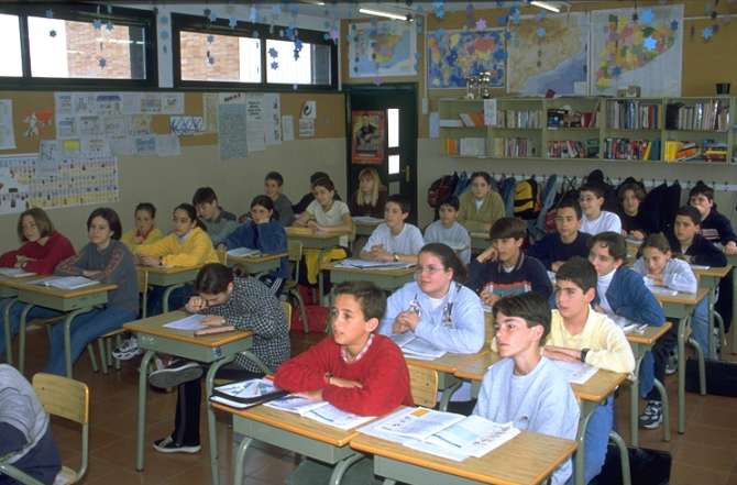 classegr.jpg (43548 bytes)