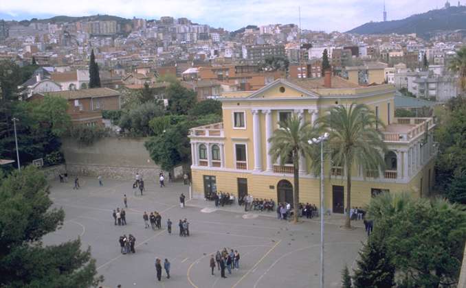 vistagr.jpg (38373 bytes)