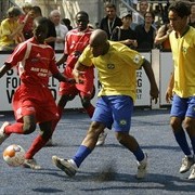 http://es.fifa.com/mm/photo/afprograms/footballforhope/dv87802_11391_sq_medium.jpg