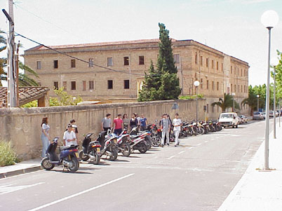 Edifici IES antic