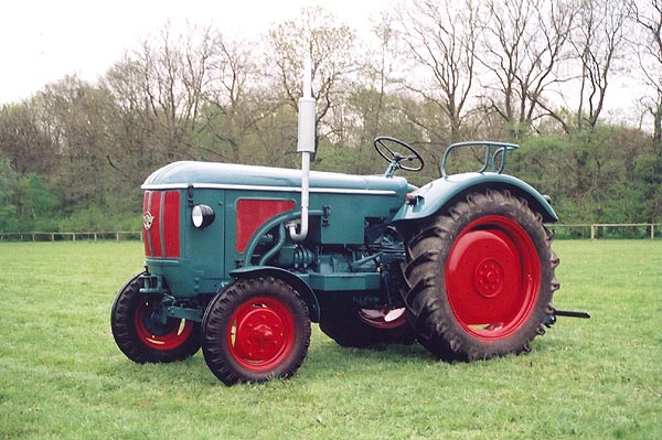 Tractor Hanomag Granit de 32 CV, fabricado en 1962 en Alemania.