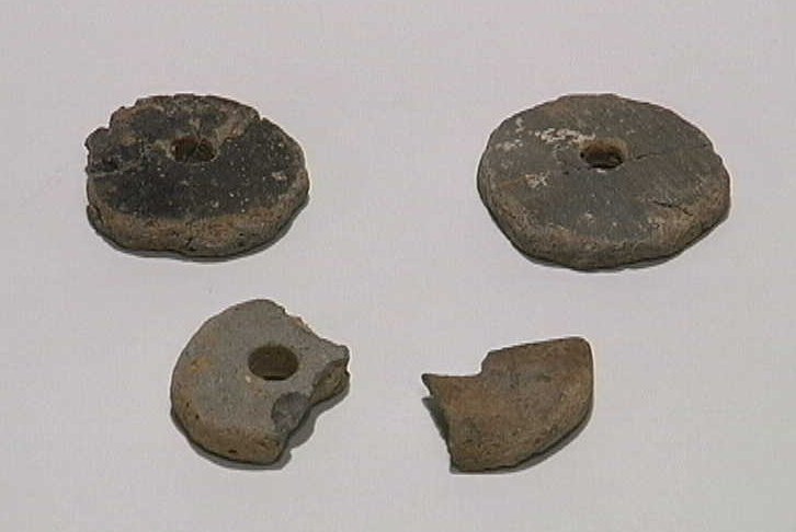 Castell de Mur.Fuseioles. Excavaci dirigida per M.Sancho. Dep.H.Medieval U.B.