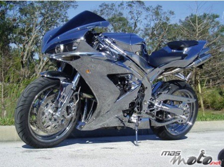 yamaha-yzf-r1-cromada