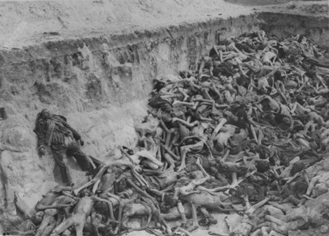 Bergen-Belsen holocausto11.jpg