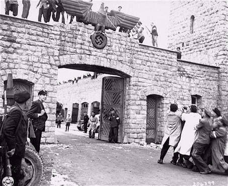 Mathausen holocausto14.jpg