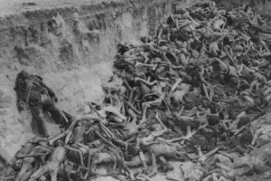 Fosa común del campo de exterminación de Bergen-Belsen