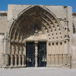 Detall Portal dels Apòstols. Seu Vella de Lleida.