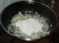 2 cullerades de farina
