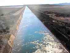 canal.jpg (4470 bytes)