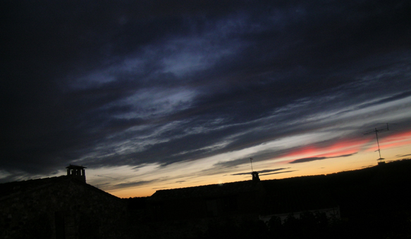 Una posta de sol des del taller de la fundaci