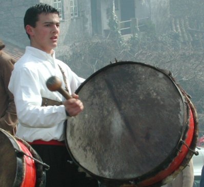 bombo instrument